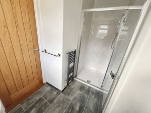 En suite- click for photo gallery